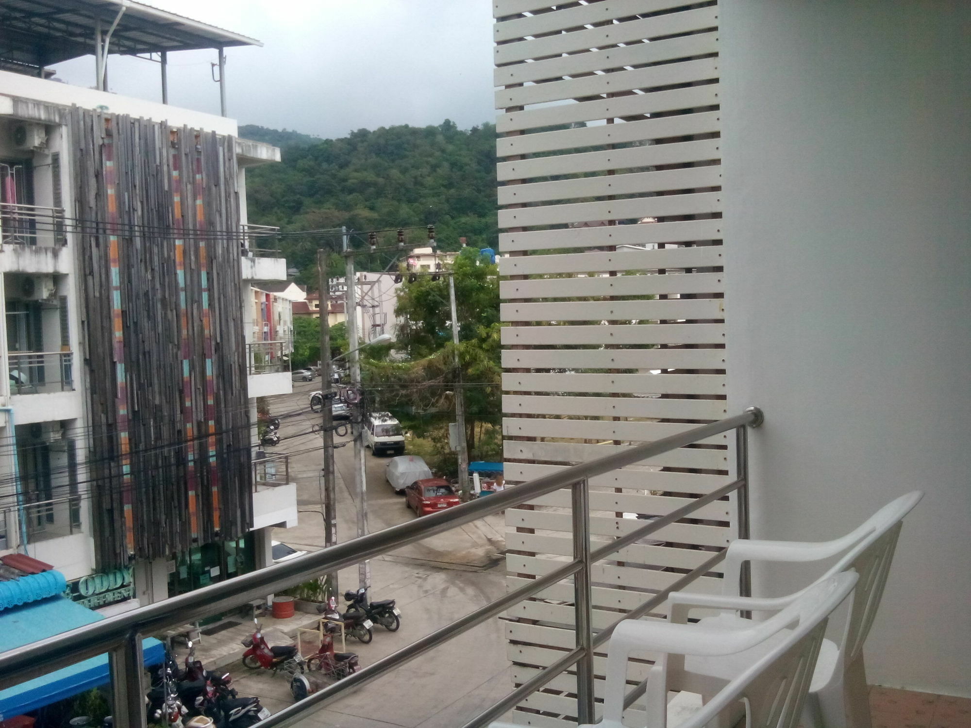 Sunshine Guesthouse Patong Екстериор снимка
