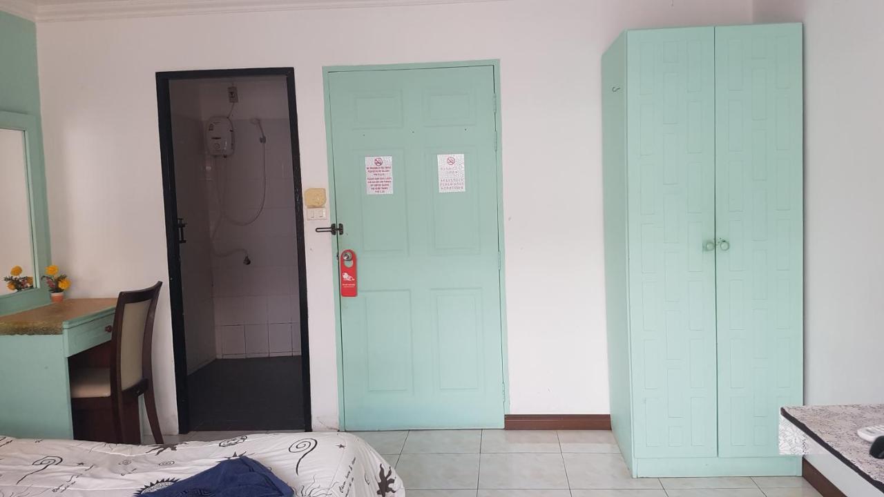 Sunshine Guesthouse Patong Екстериор снимка